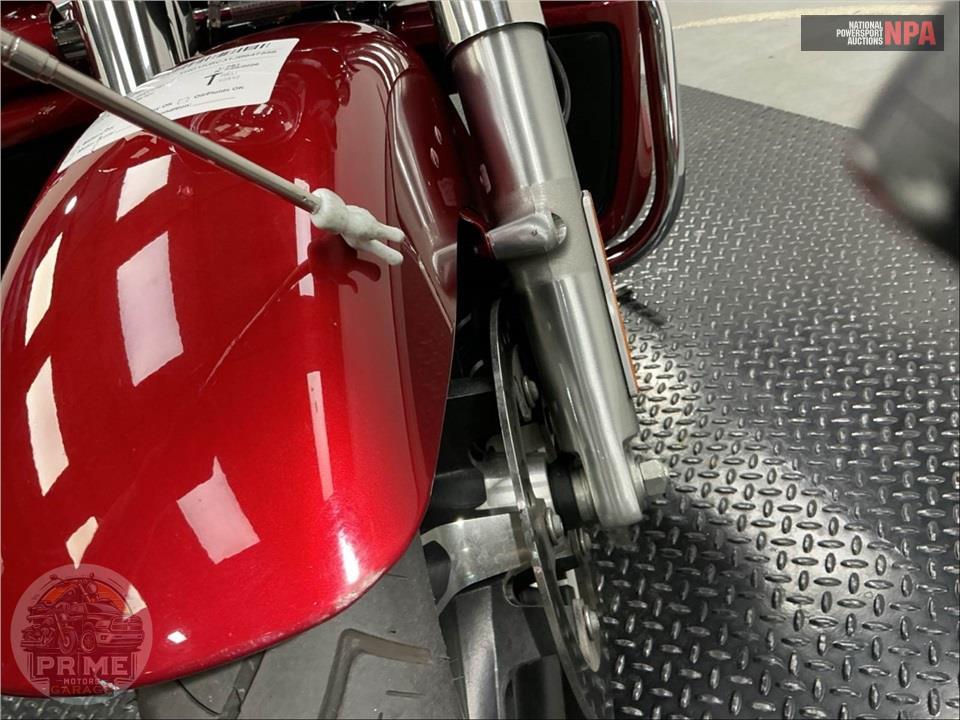 2018 Harley-Davidson FLHX STREET GLIDE — фото 19