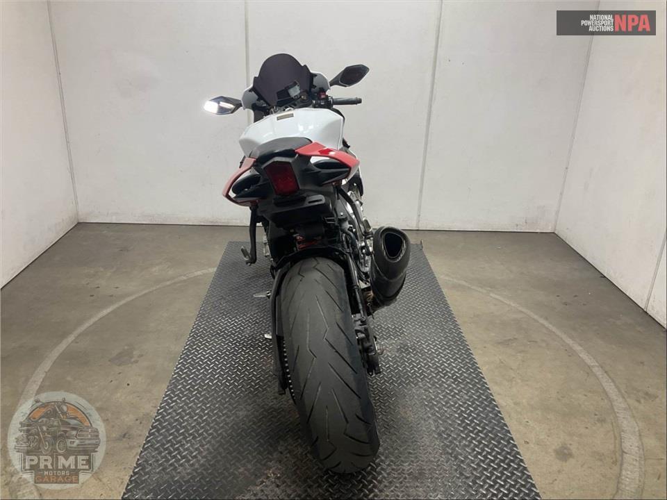 2016 Yamaha YZF-R1S — фото 4