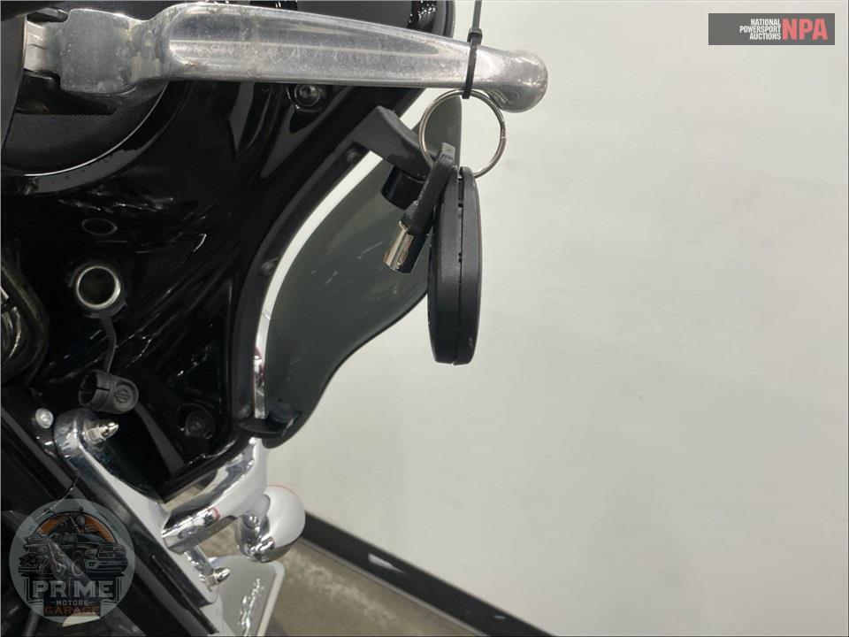 2017 Harley-Davidson FLHTK ULTRA LIMITED — фото 12