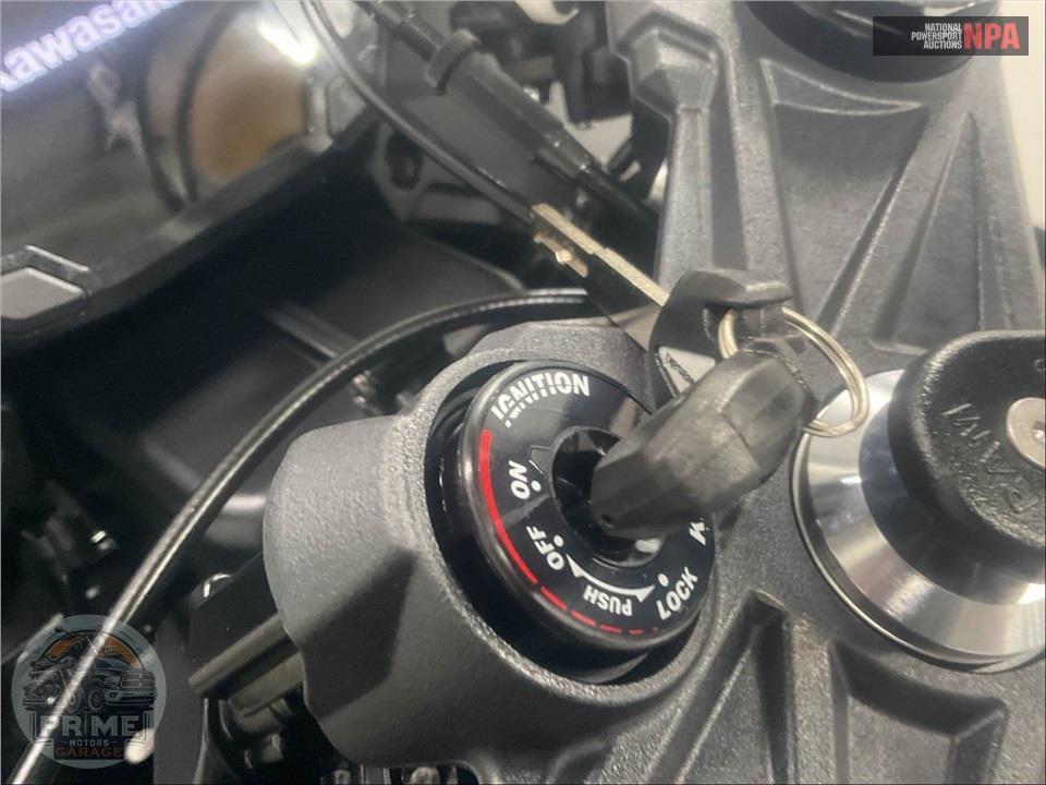 2025 Kawasaki ZX636KSFAL NINJA ZX-6R — фото 14