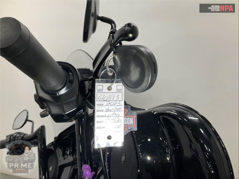 2023 Harley-Davidson FLHTK ELECTRA GLIDE ULTRA LIMITED — фото 12