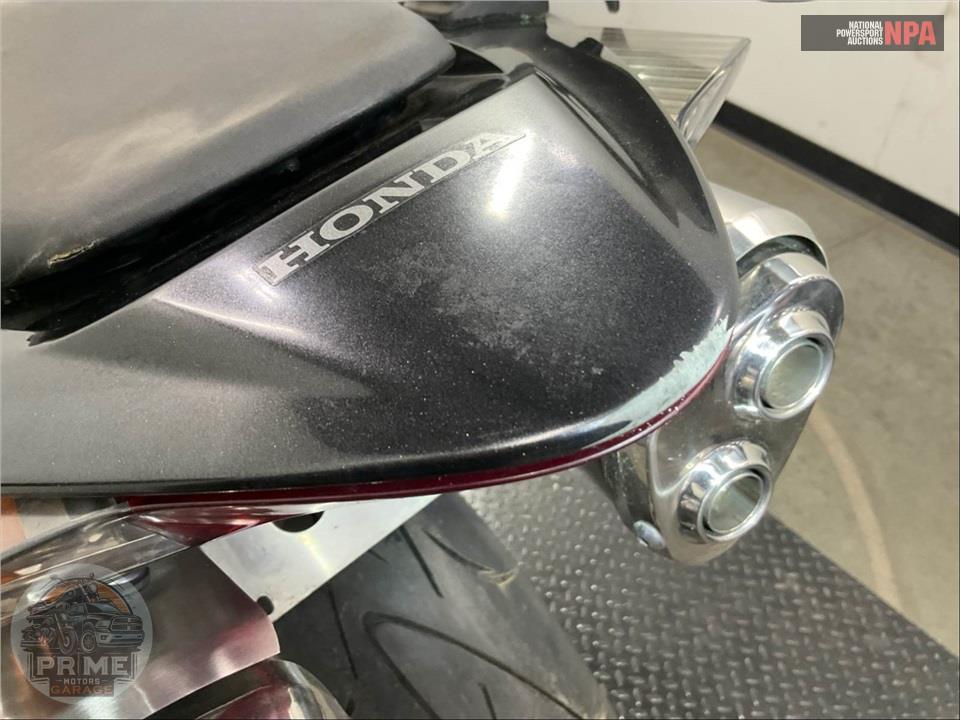 2006 Honda VFR8006 INTERCEPTOR — фото 19