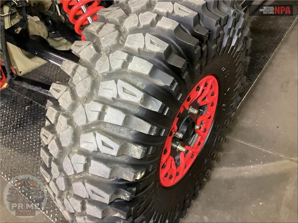 2021 Can-Am MAVERICK X3 MAX X RS TURBO RR SMART-SHOX (DESERT TAN & CARBON BLACK, RED) — фото 37