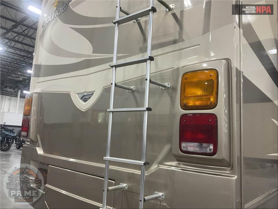 2009 Bounder M-35H FORD 362HP — фото 65