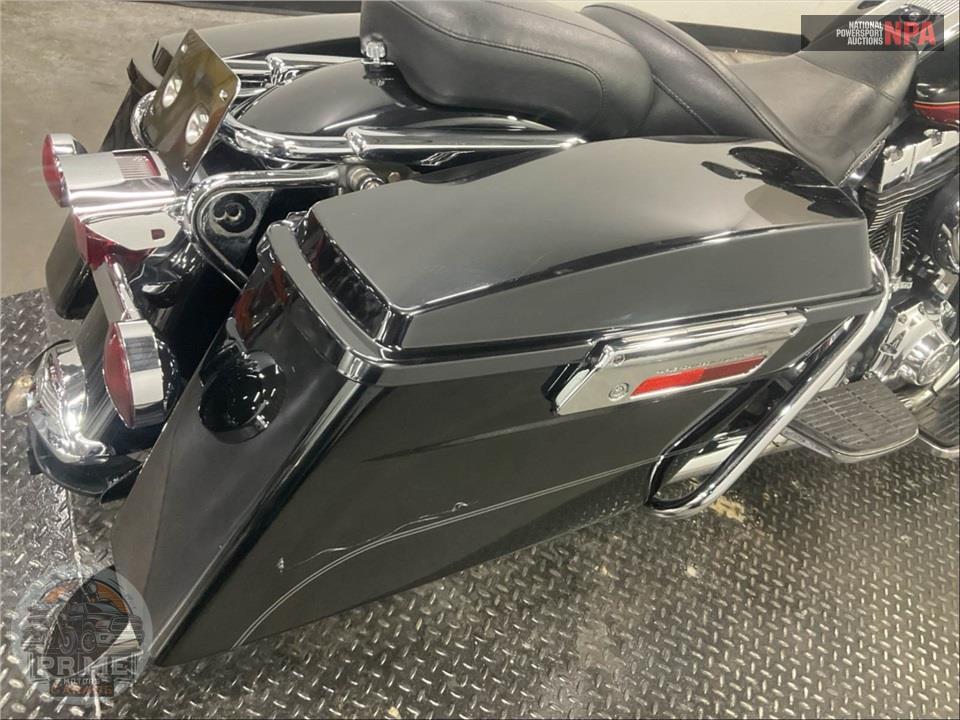2005 Harley-Davidson FLHRCI ROAD KING CLASSIC — фото 25