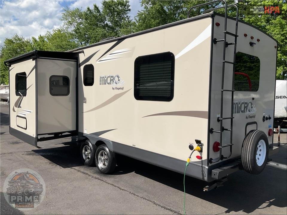 2019 Flagstaff By Forest River M-25FKS - MICRO LITE SERIES — фото 3
