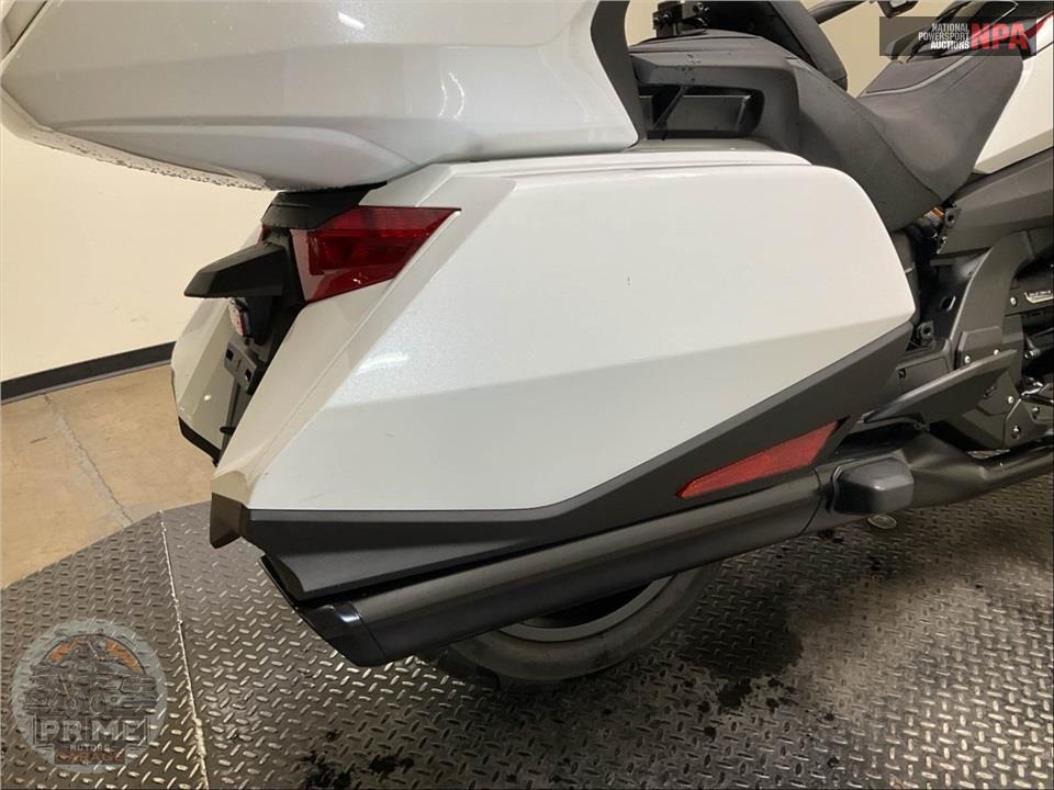 2024 Honda GL1800DA GOLDWING TOUR AIR BAG DCT — фото 18