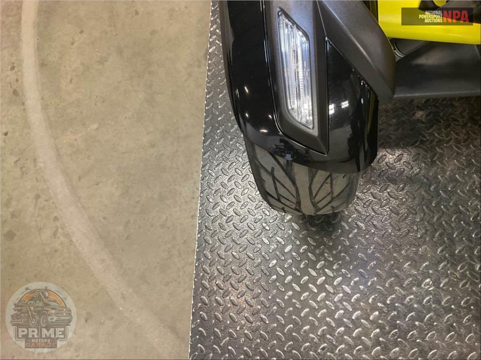 2014 Can-Am SPYDER RS-S SE5 — фото 16
