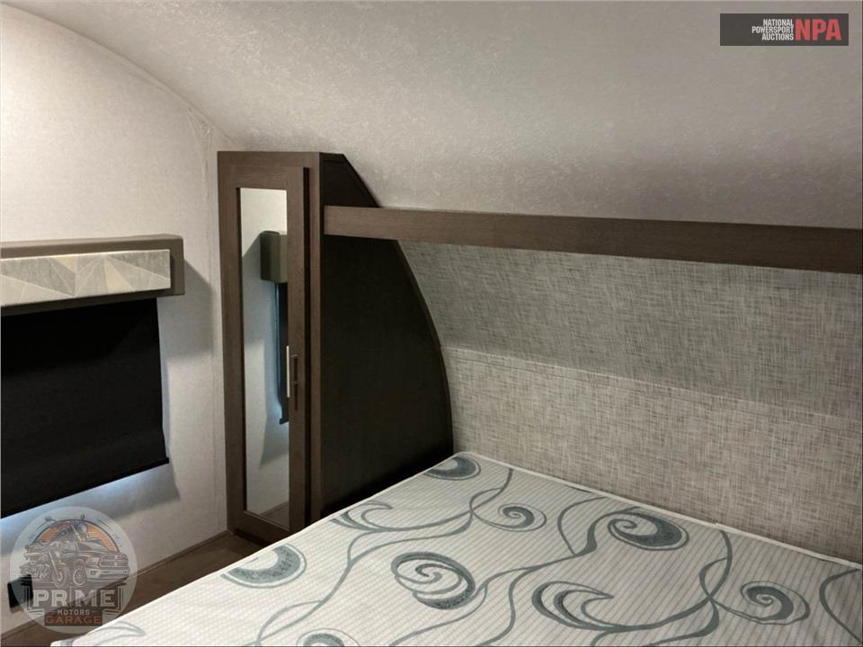 2019 Wildwood By Forest River M-263BHXL X-LITE SERIES — фото 11