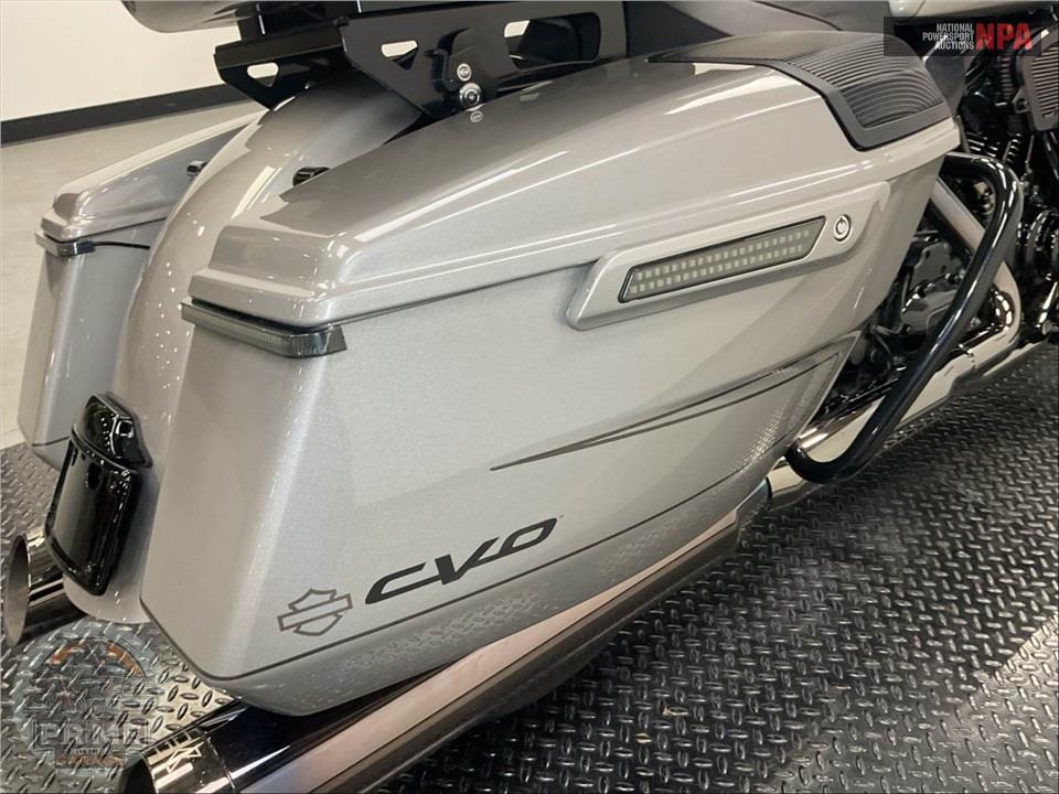 2023 Harley-Davidson FLTRXSE CVO ROAD GLIDE — фото 19
