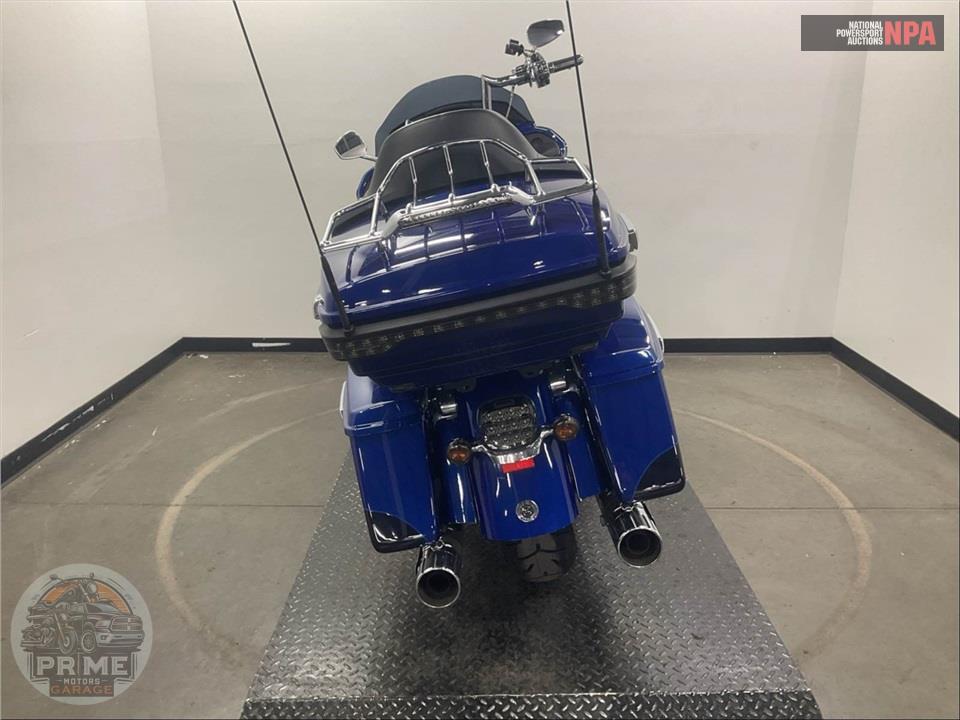 2015 Harley-Davidson FLTRUSE CVO ROAD GLIDE ULTRA — фото 4