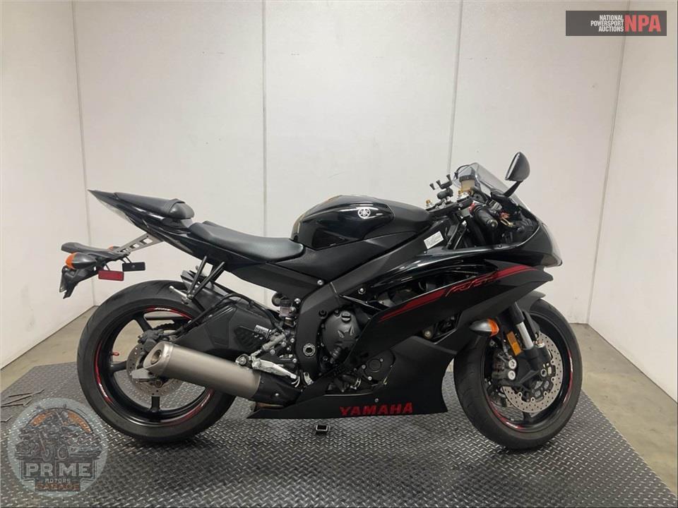 2015 Yamaha YZF-R6F RAVEN/WHITE — фото 1