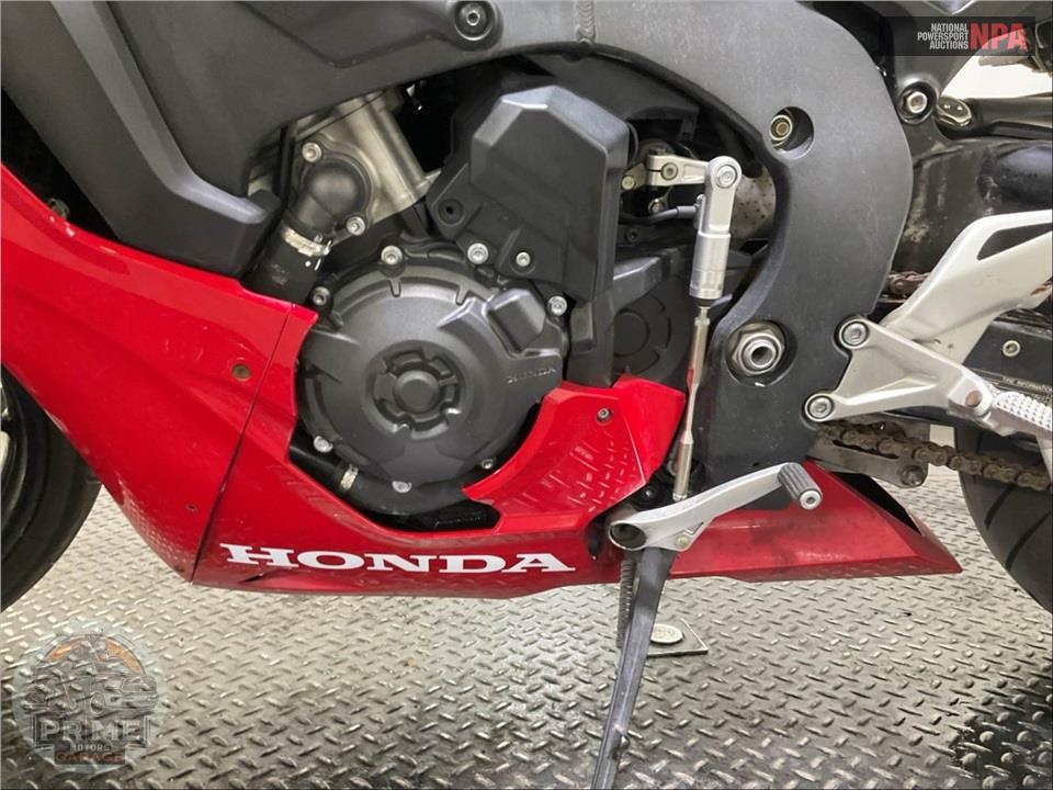 2022 Honda CBR1000RR — фото 7