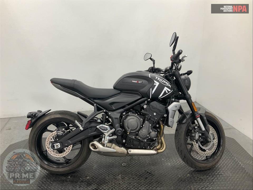2022 Triumph TRIDENT (BLACK) — фото 1