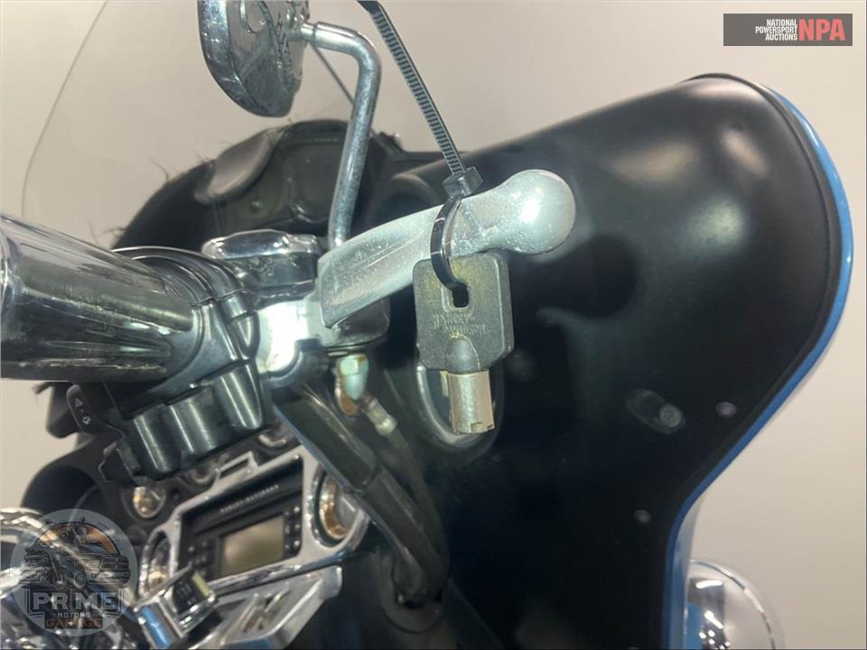 2011 Harley-Davidson FLHTC ELECTRA GLIDE CLSC — фото 13