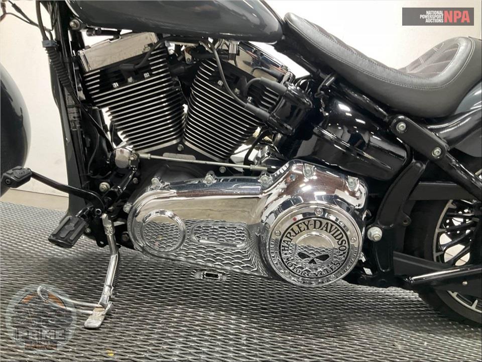 2017 Harley-Davidson FXSB BREAKOUT — фото 7