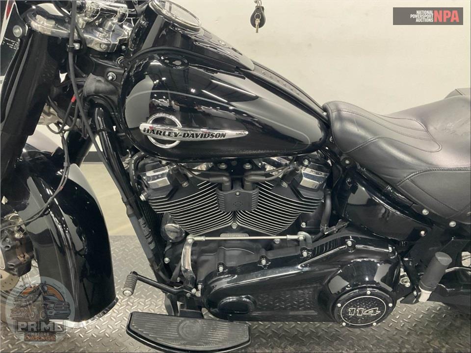 2019 Harley-Davidson FLHCS HERITAGE CLASSIC 114 — фото 7