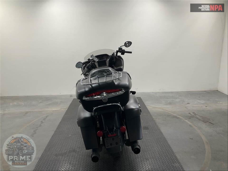 2020 Indian Motorcycle CHALLENGER DARK HORSE SMOKE (BLACK) — фото 4