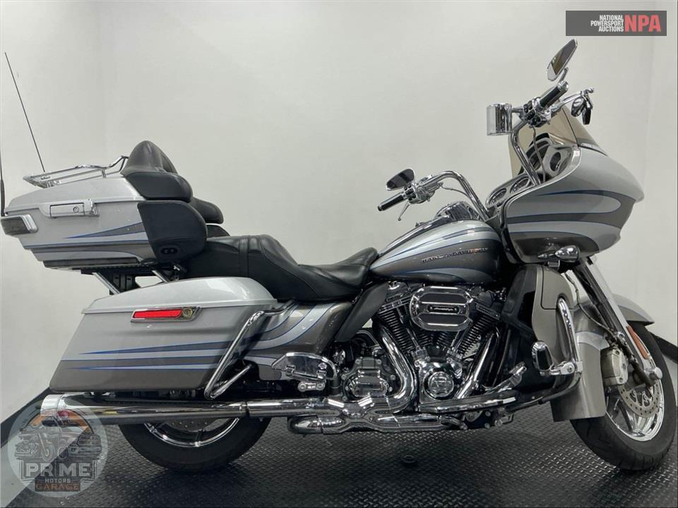 2016 Harley-Davidson FLTRUSE CVO ROAD GLIDE ULTRA — фото 1