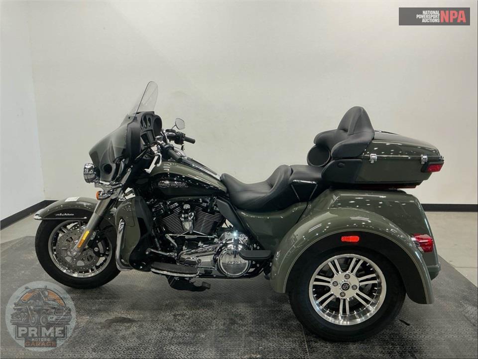 2021 Harley-Davidson FLHTCUTG TRI GLIDE ULTRA CLASSIC — фото 3