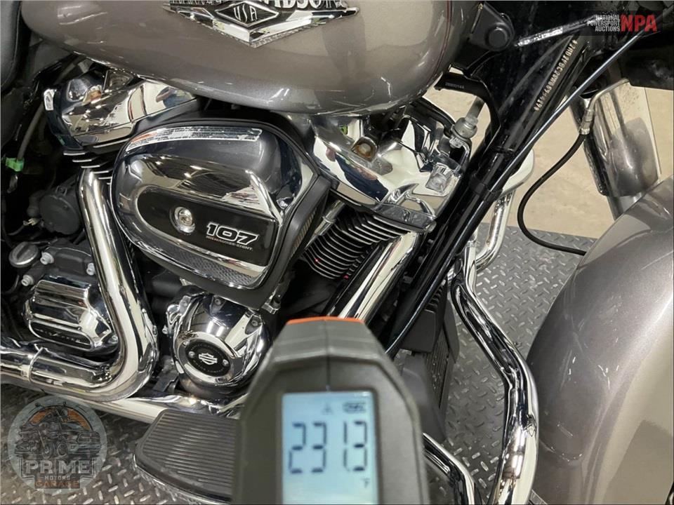 2017 Harley-Davidson FLHR ROAD KING — фото 9