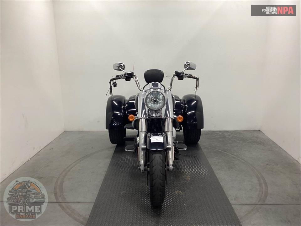 2016 Harley-Davidson FLRT FREEWHEELER — фото 2