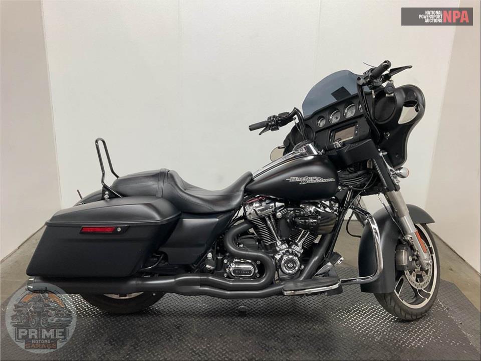 2017 Harley-Davidson FLHXS STREET GLIDE SPECIAL — фото 1