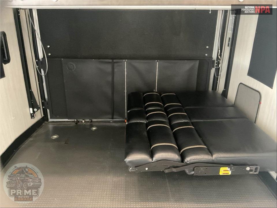 2019 Cherokee By Forest River M-325PACK13 - WOLF PACK TOY HAULER TOY HAULER SERIES — фото 23