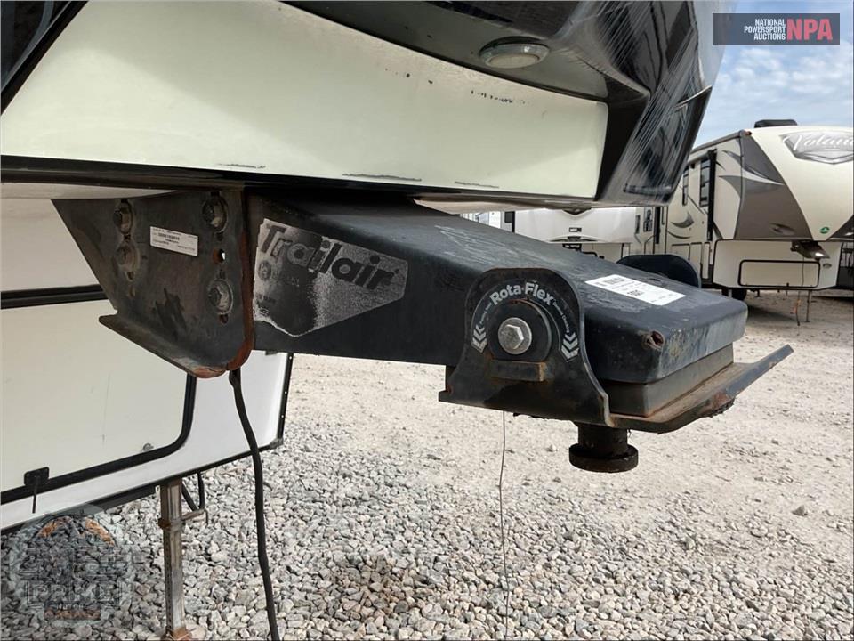 2017 Keystone Rv M-325 RL - LAREDO FIFTH WHEEL SERIES — фото 39