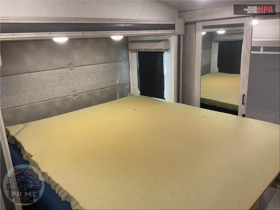 2023 East To West M-375BH-OK - TANDARA FIFTH WHEEL SERIES — фото 12