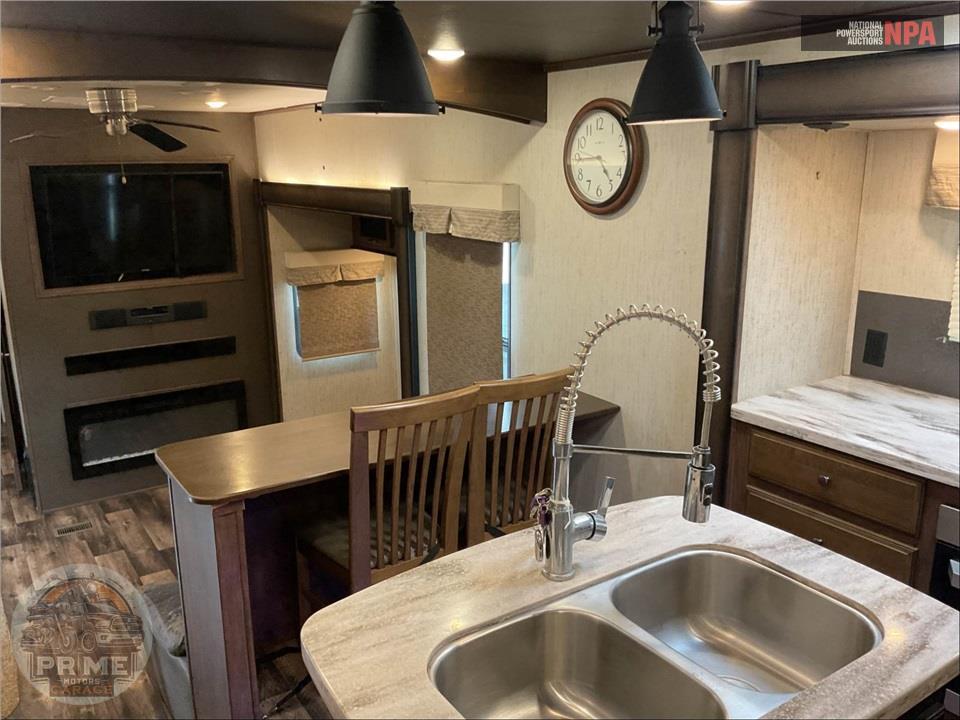 2020 Sierra By Forest River M-38FKOK - FIFTH WHEEL SERIES — фото 6