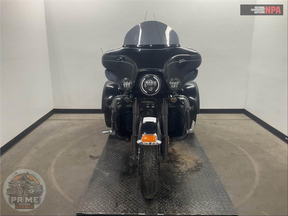 2009 Harley-Davidson FLHTCUTG TRIGLIDE ULTRA CLASSIC — фото 2