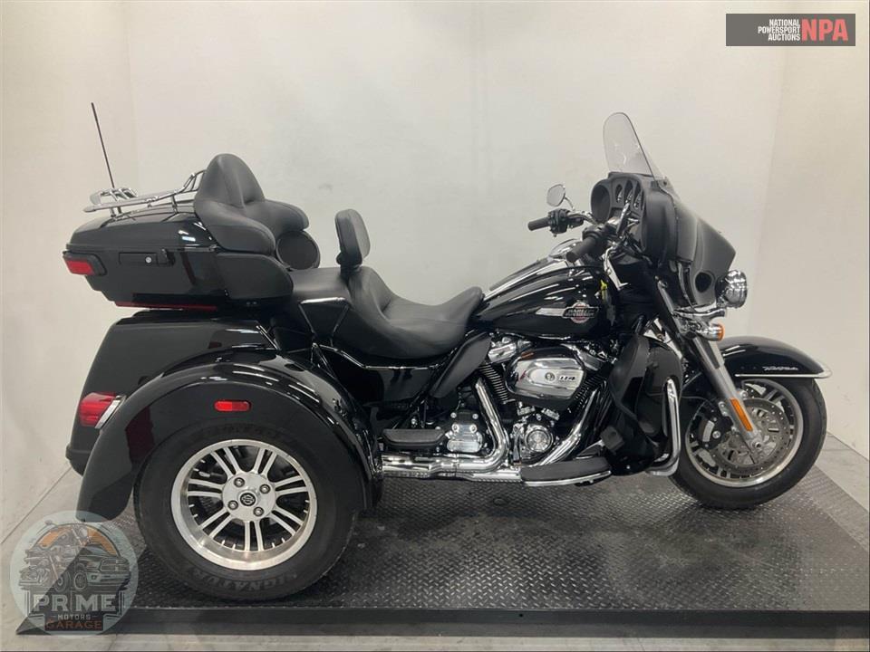 2022 Harley-Davidson FLHTCUTG TRI GLIDE ULTRA CLASSIC — фото 1