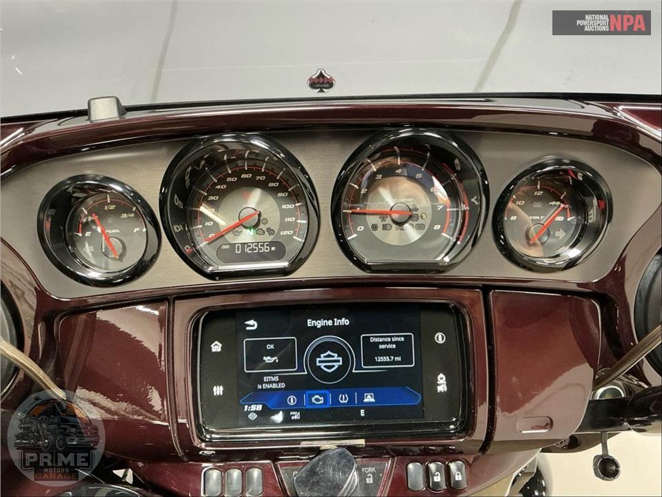 2019 Harley-Davidson FLHXSE CVO STREET GLIDE — фото 5