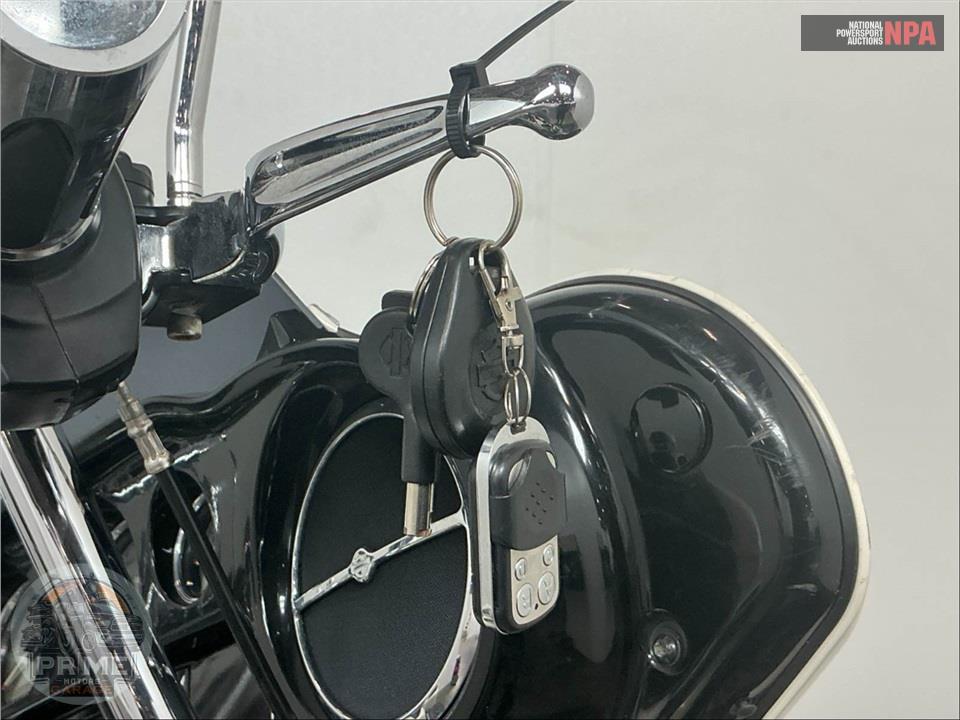 2015 Harley-Davidson FLHXS STREET GLIDE SPECIAL — фото 12