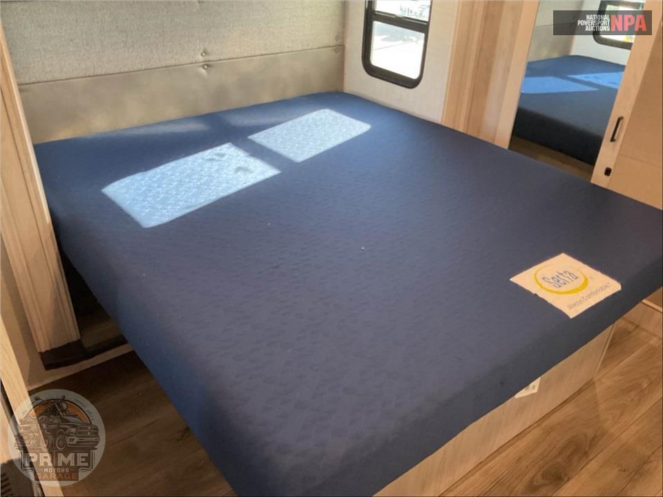 2022 East To West M-375BH-OK - TANDARA FIFTH WHEEL SERIES — фото 11