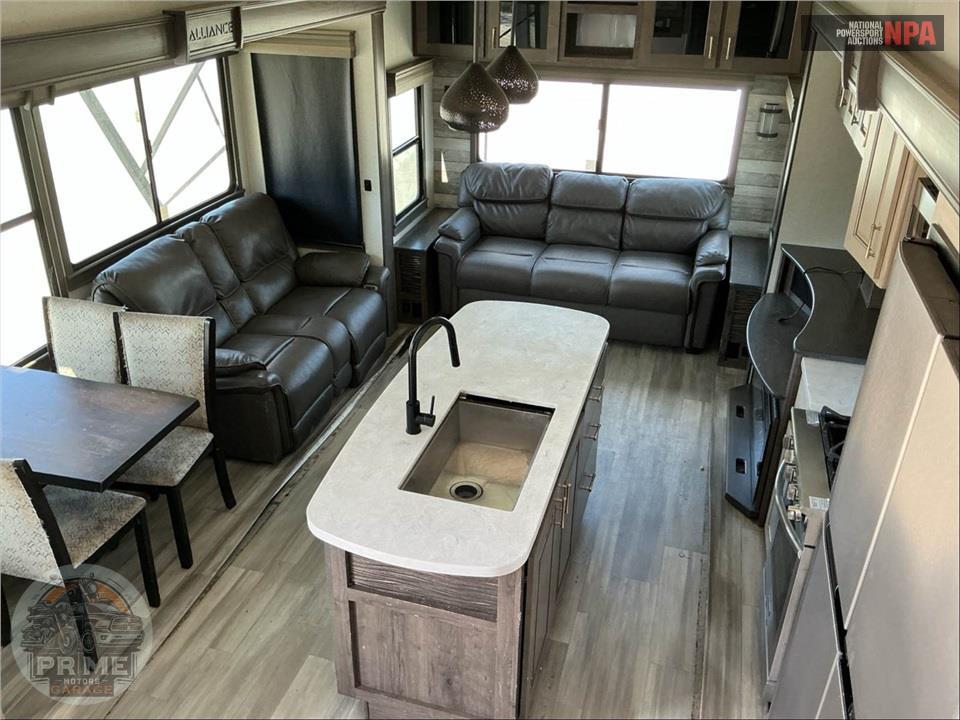 2022 Alliance Rv M-340RL - PARADIGM FIFTH WHEEL SERIES — фото 6