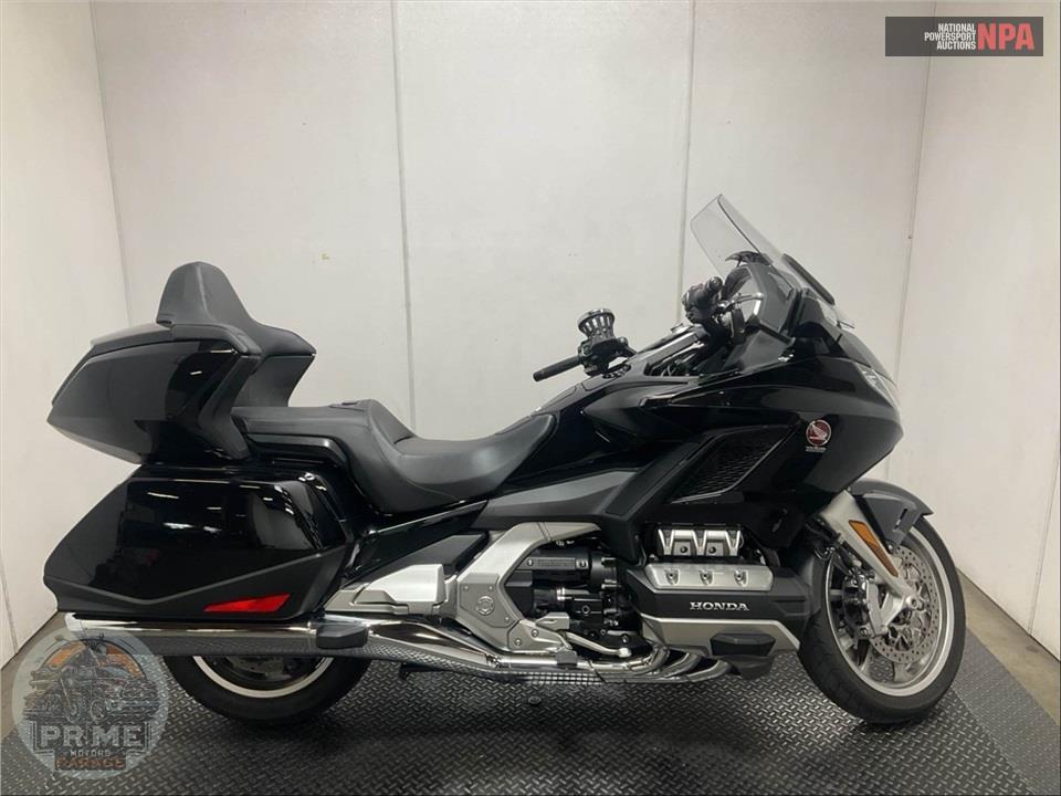2019 Honda GL1800D GOLDWING TOUR DCT (BLACK) — фото 1