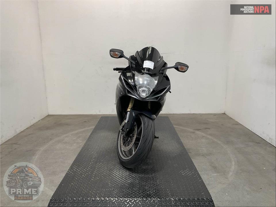 2011 Suzuki GSX-R750L1 — фото 2