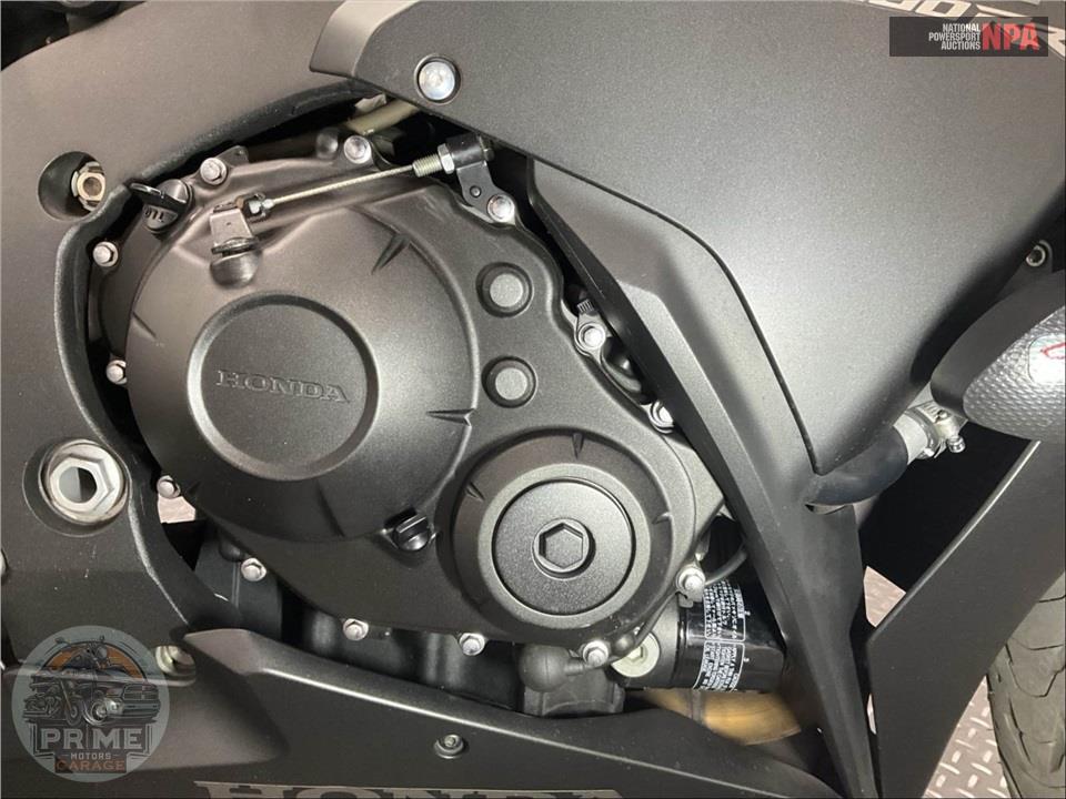 2016 Honda CBR1000RRG — фото 6