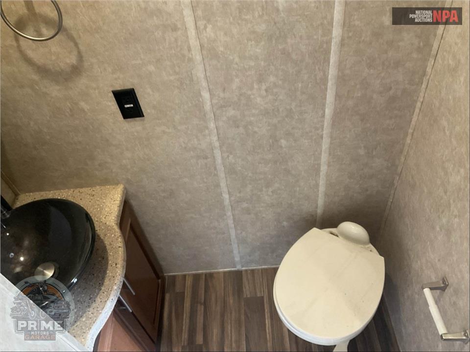 2017 Highland Ridge Rv M-397FBS - 3X FIFTH WHEEL SERIES — фото 23