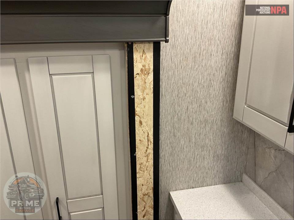 2023 Redwood Rv M-4200 FL - FIFTH WHEEL SERIES — фото 22