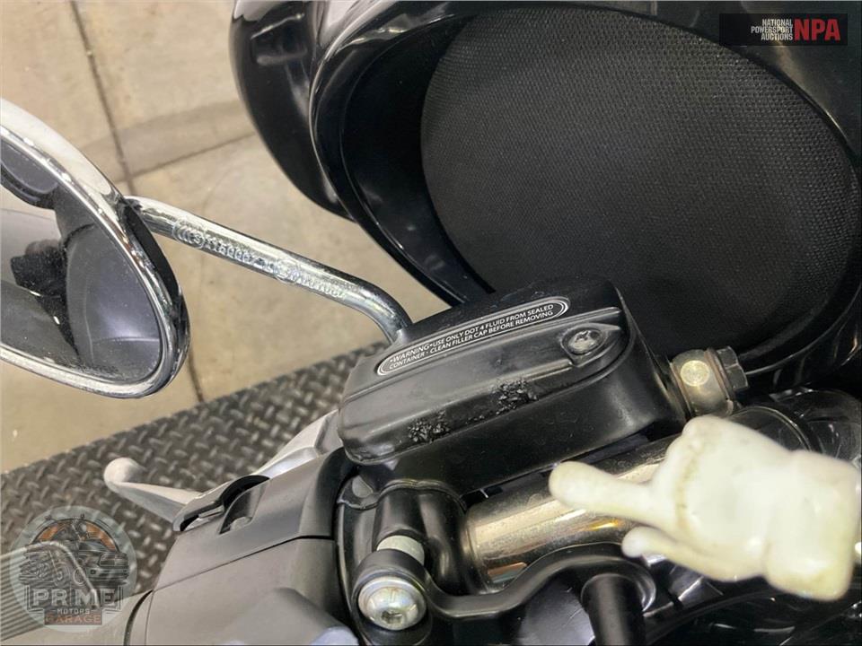 2014 Harley-Davidson FLHTK ELECTRA GLIDE ULTRA LIMITED — фото 27
