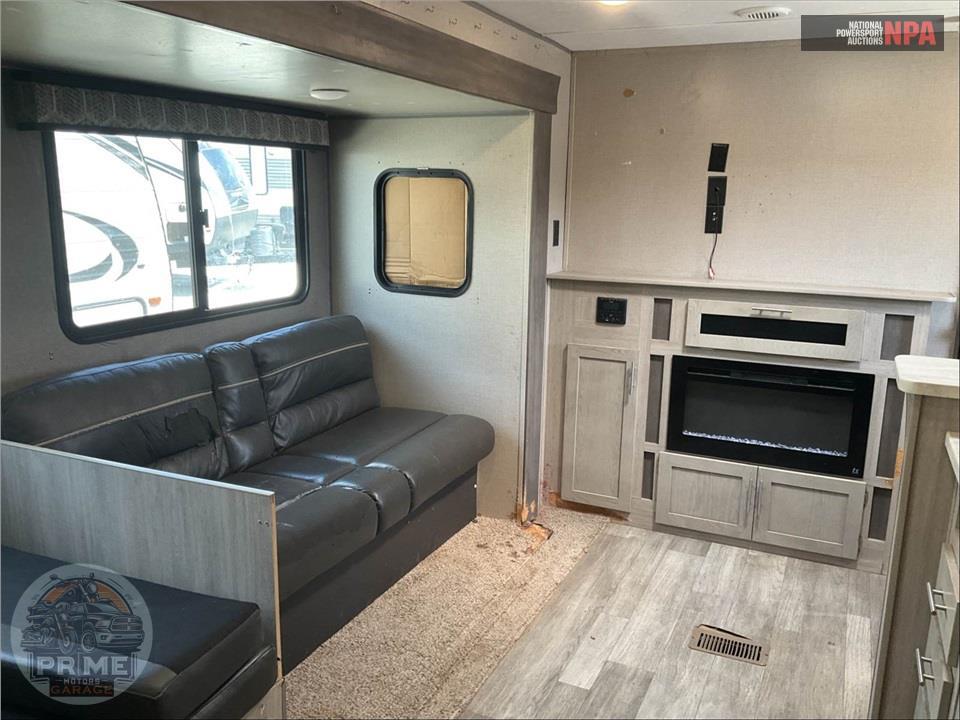2022 Coachmen By Forest River M-243 RBS CATALINA LEGACY SERIES — фото 8