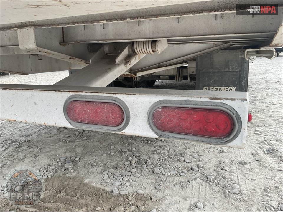 2023 Diamond C Trailers FMAX212 — фото 8