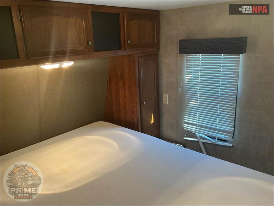 2015 Keystone Rv M-30 RLDS - HIDEOUT LUXURY SERIES — фото 11