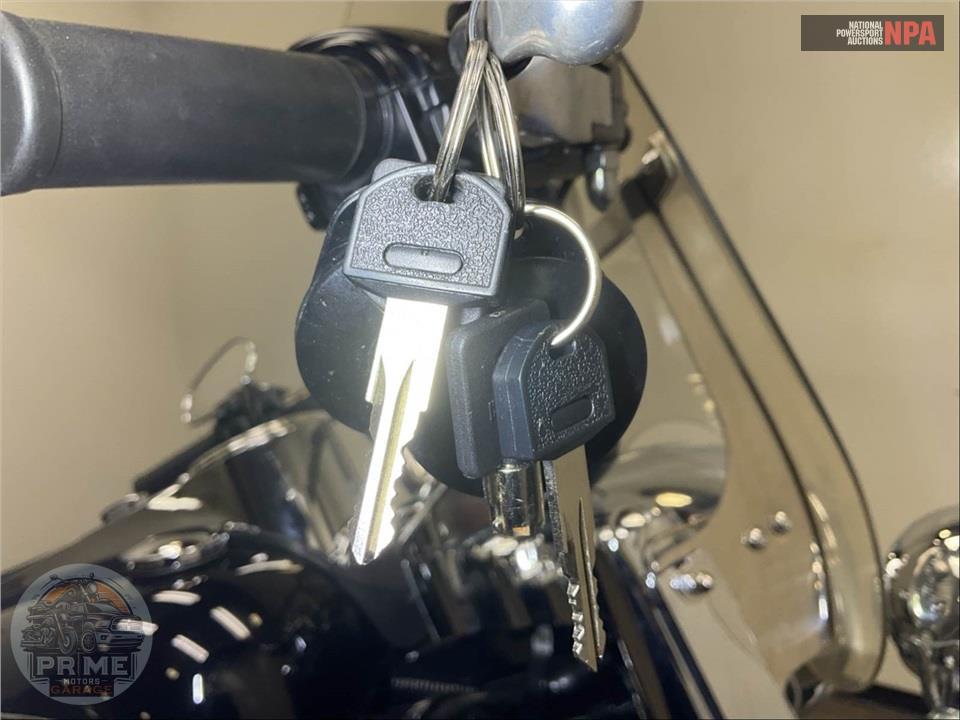 2004 Harley-Davidson FLHRCI ROAD KING CLASSIC — фото 12
