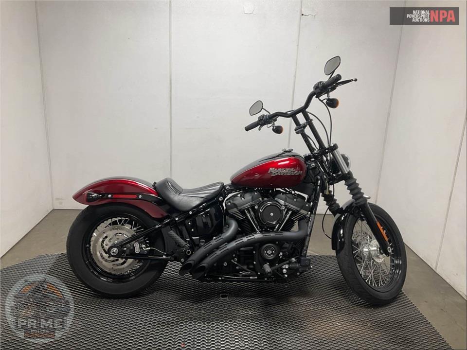 2018 Harley-Davidson FXBB STREET BOB — фото 1
