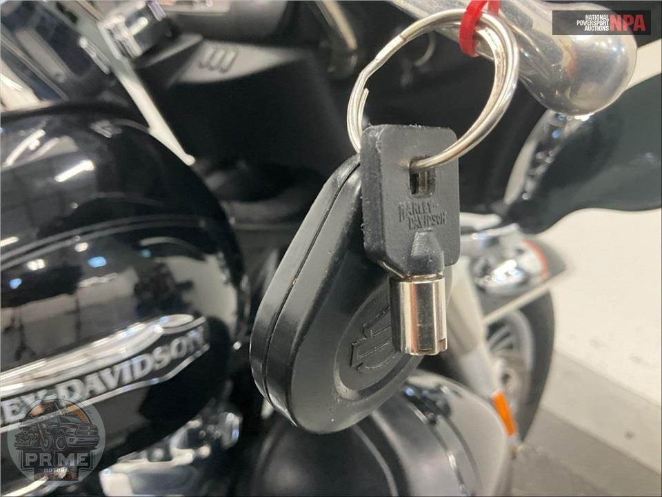 2021 Harley-Davidson FLHTCUTG TRI GLIDE ULTRA CLASSIC — фото 11
