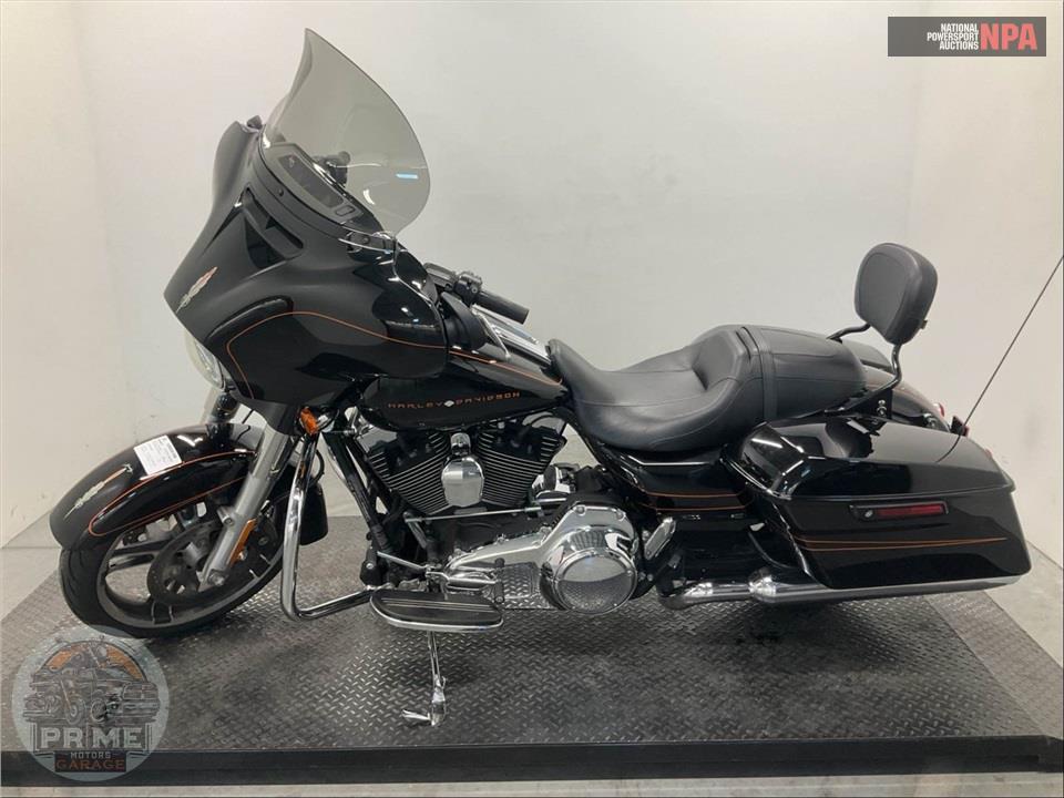 2016 Harley-Davidson FLHXS STREET GLIDE SPECIAL — фото 3